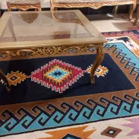 میزبزرگ جلومبلی