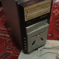 کامپیوترقدیمی.مانیتور.کیس وصفحه کلید