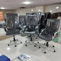 صندلی مدیریت و کارمندی چرمی