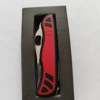 چاقوی حرفه‌ای ویکتورینکس سوئیس مناسب کوهنوردی