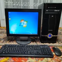 کامپیوتر ۴هسته با رم ۸ ddr3 هارد ۵۰۰ و گرافیک ۱