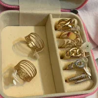 شروع قیمت انگشترای ژوپینگ از ۱۹۵ به بالاست|بدلیجات|اصفهان, سروستان|دیوار