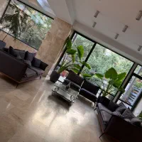 ۱۷۰متر/کامرانیه /تک‌واحدی فول‌مشاعات/ویو ابدی