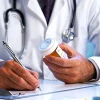 نیازمندپزشک عمومی جهت همکاری در کلینیک زیبایی