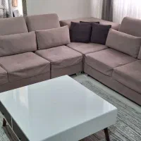 راحتی 6 نفره و میز جلو مبلی و میز تلویزیون شیک