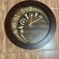 ساعت چوبی قهوه ای شیک نو