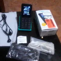 گوشی آکبند اصلی باجعبه رمخور دوربین هدفون شارژ