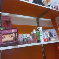 فروش لوازم آرایشی مغازه یکجا|آرایشی، بهداشتی، درمانی|باروق, |دیوار