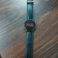 ساعت دیجیتالی با تخفیف.