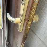 درب چوبی|مصالح و تجهیزات ساختمان|تهران, زرگنده|دیوار