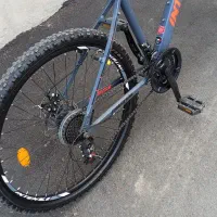 دوچرخه ۲۶|دوچرخه، اسکیت، اسکوتر|صحنه, |دیوار