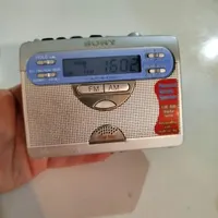 واکمن کاست رادیو دار سونی اصل
