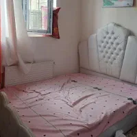 تخت 2نفره سالم و میز ارایش