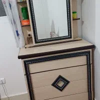 میز آرایش با اینه