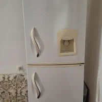 یخچال فریزر و چراغ نفتی