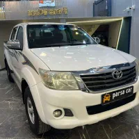 تویوتا هایلوکس تمیز به قیمت