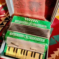 آکاردئون اصل شوروی (CCCP) کلکسیونی و کمیاب