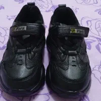 کفش اسپرت همه دخترانه هم پسرانه