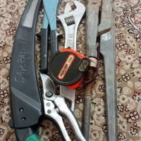 تعدادی وسایل صنعتی