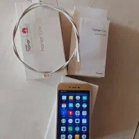 Honor 8 Lite از سامسونگ ، شیائومی بهتره