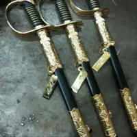 شمشیر عزاداری و نیست شاه حسین گویان