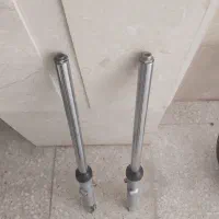 یک جفت کمک هوندا ۱۲۵ و یک کاربراتور سالم