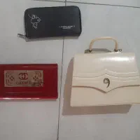 ۳ عدد کیف یک کیف پول یک کیف مجلسی  و یک کیف دستی