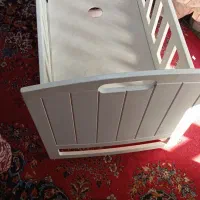 تخت و گهواره کودک بفروش میرسد