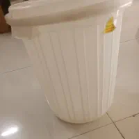 سطل پلاستیکی