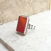 انگشتر عقیق خطی نقره