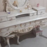 میز آرایش و تخت خواب