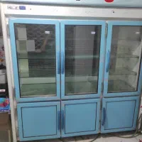 یخچال و فریزر ایستاده مغازهای سالم و تمیز|فروشگاه و مغازه|قم, دروازه چوبی|دیوار