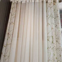 پرده سالم وتمیز