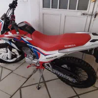 برمودا ۲۵۰ مدل ۴۰۴ و شش دنده