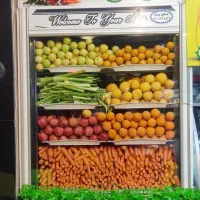 استخدام آبمیوه بستنی خانم و آقا|استخدام خدمات فروشگاه و رستوران|رشت, معلم|دیوار