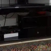 زیر تلویزیونی شیشه ای