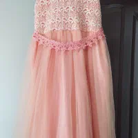 لباس تیکه ای با یک دست وسایل موی تای