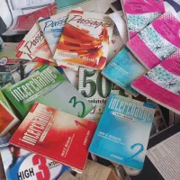 فروش کتاب کاغذ یک روسفید و روزنامه