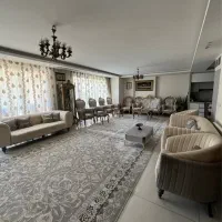 اجاره ۱۶۰ متری سه خوابه شریف واقفی