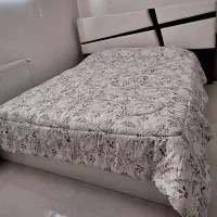 تخت دو نفره همراه پاتختی و میز آرایش|تخت و سرویس خواب|شاهین‌شهر, شهرک میلاد|دیوار