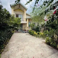 ویلاباغ-نما-سنگ-سرسبز