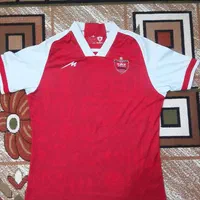 لباس ورزشی پرسپولیس