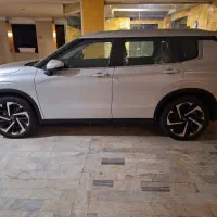 اوتلندر m لاین دو دف مدل 2023|خودرو سواری و وانت|تهران, دروس|دیوار