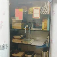 کتابخانه تمیز و مرتب
