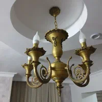 لوستر برنجی سالم تمیز|لوستر و چراغ آویز|اصفهان, سروستان|دیوار