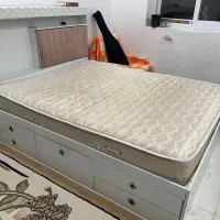 تخت دونفره سفیدرنگ با ده کشو
