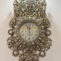 ساعت دیواری طرح برنز