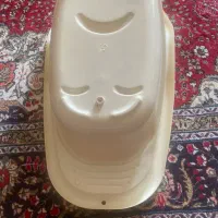 وان نوزاد و بچه ۴ یا ۵ ساله|لوازم حمام|تبریز, |دیوار