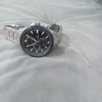 یک عدد ساعت نیو فر سی