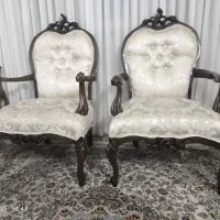 مبل کلاسیک استیل